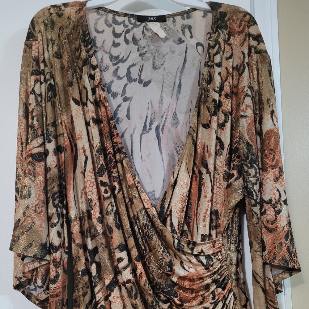 Multi color wrap top